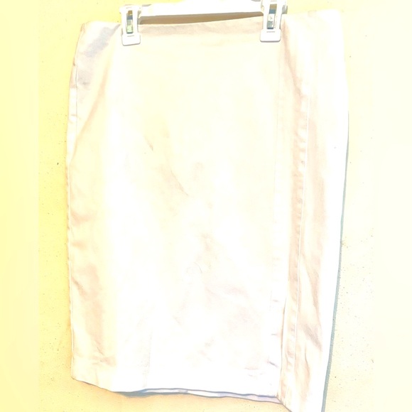 Lauren Ralph Lauren white skirt, size 6 - Picture 2 of 2
